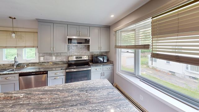 9 Brookdale 2, Worcester, MA 01604