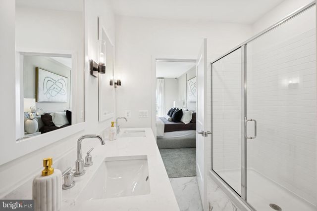 70 THORNTON AVE, Ranson, WV 25438