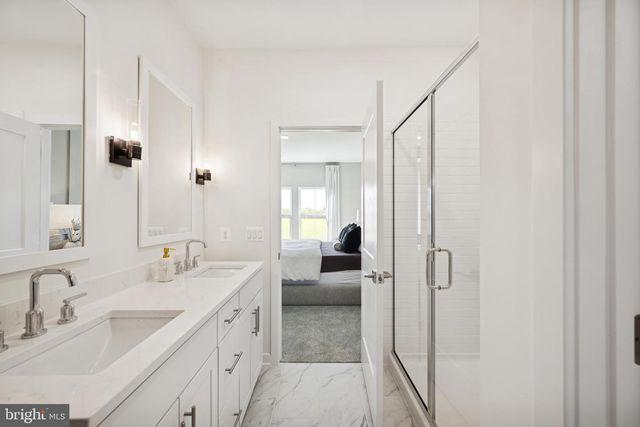 70 THORNTON AVE, Ranson, WV 25438