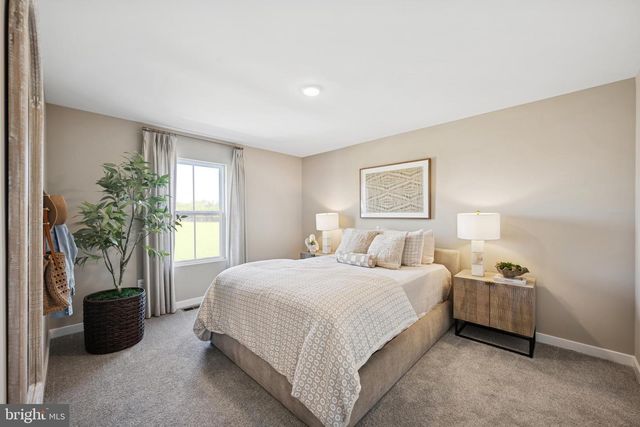 70 THORNTON AVE, Ranson, WV 25438