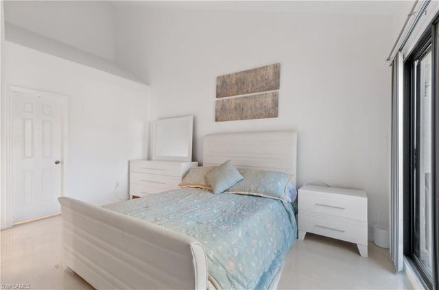 79 Emerald Woods DR J10, Naples, FL 34108