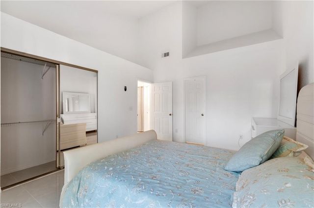 79 Emerald Woods DR J10, Naples, FL 34108