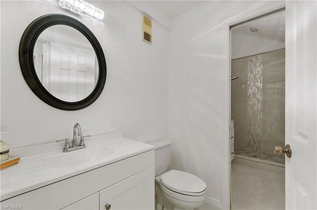 79 Emerald Woods DR J10, Naples, FL 34108