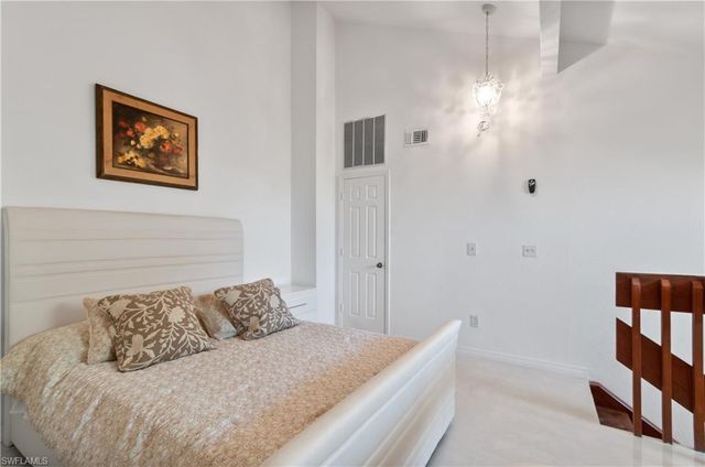 79 Emerald Woods DR J10, Naples, FL 34108