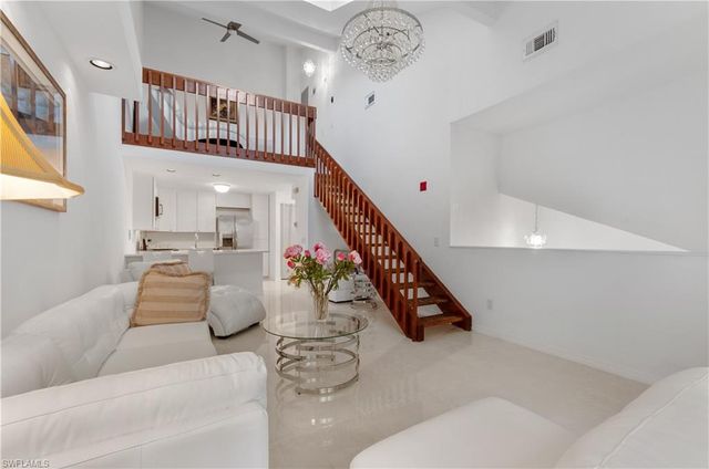 79 Emerald Woods DR J10, Naples, FL 34108