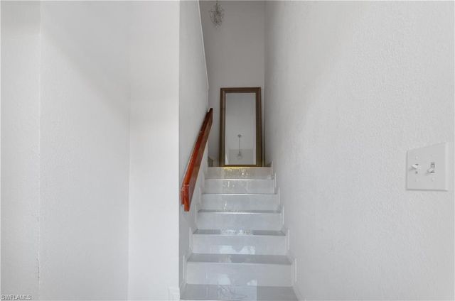 79 Emerald Woods DR J10, Naples, FL 34108