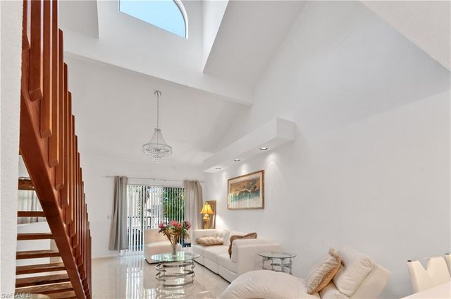 79 Emerald Woods DR J10, Naples, FL 34108