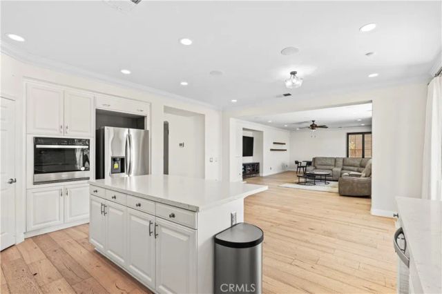 18458 Lakepointe, Riverside, CA 92503