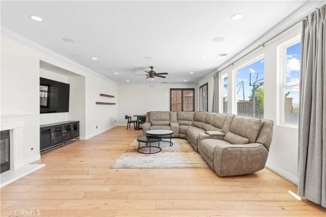 18458 Lakepointe, Riverside, CA 92503