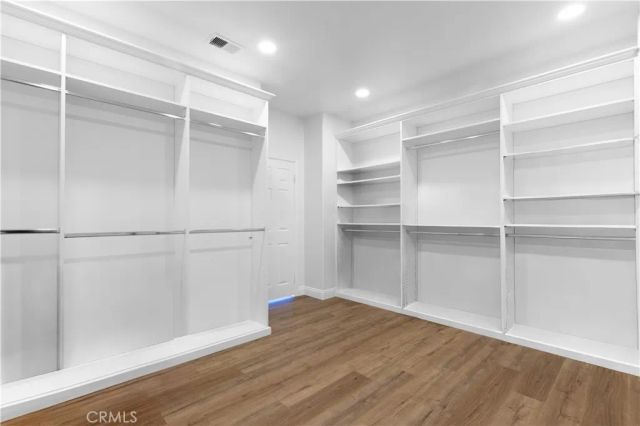 18458 Lakepointe, Riverside, CA 92503