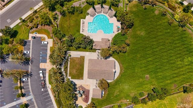 18458 Lakepointe, Riverside, CA 92503