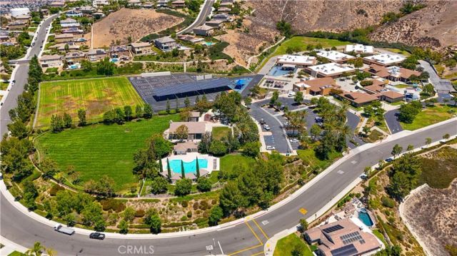 18458 Lakepointe, Riverside, CA 92503