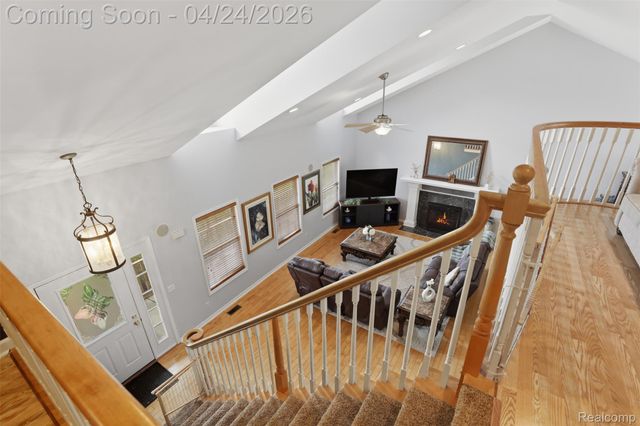 54638 Beacon Cove Circle, New Baltimore, MI 48047