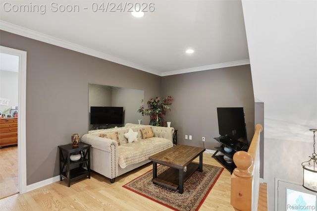 54638 Beacon Cove Circle, New Baltimore, MI 48047