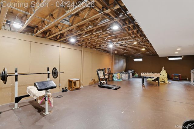 54638 Beacon Cove Circle, New Baltimore, MI 48047
