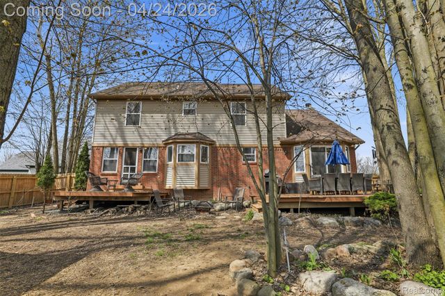 54638 Beacon Cove Circle, New Baltimore, MI 48047