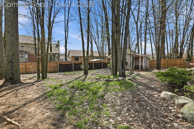 54638 Beacon Cove Circle, New Baltimore, MI 48047