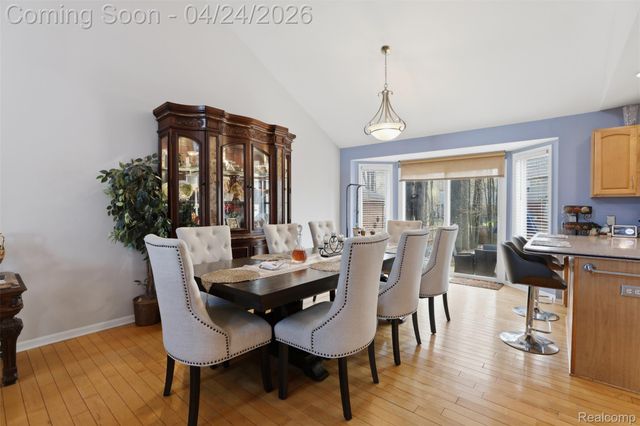 54638 Beacon Cove Circle, New Baltimore, MI 48047