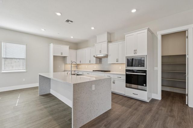 3017 Pocosol Way, Rancho Cordova, CA 95742