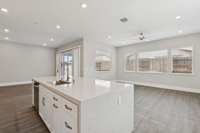 3017 Pocosol Way, Rancho Cordova, CA 95742