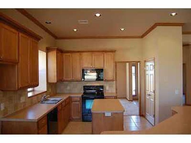 721 Oak Creek Drive, Moore, OK 73160