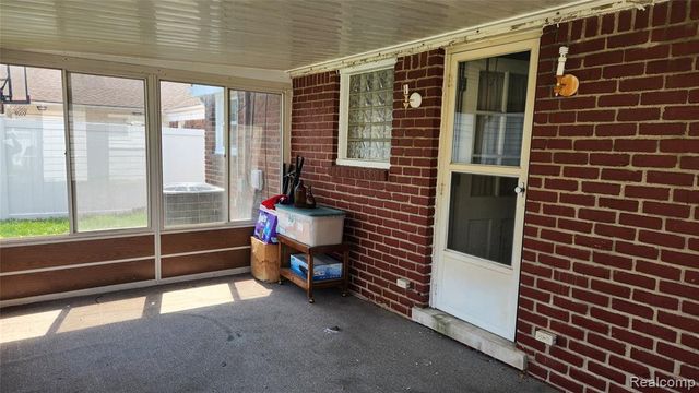 18217 Hamann Street, Riverview, MI 48193