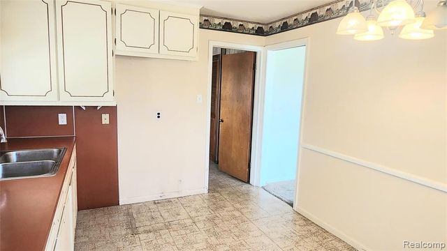 18217 Hamann Street, Riverview, MI 48193