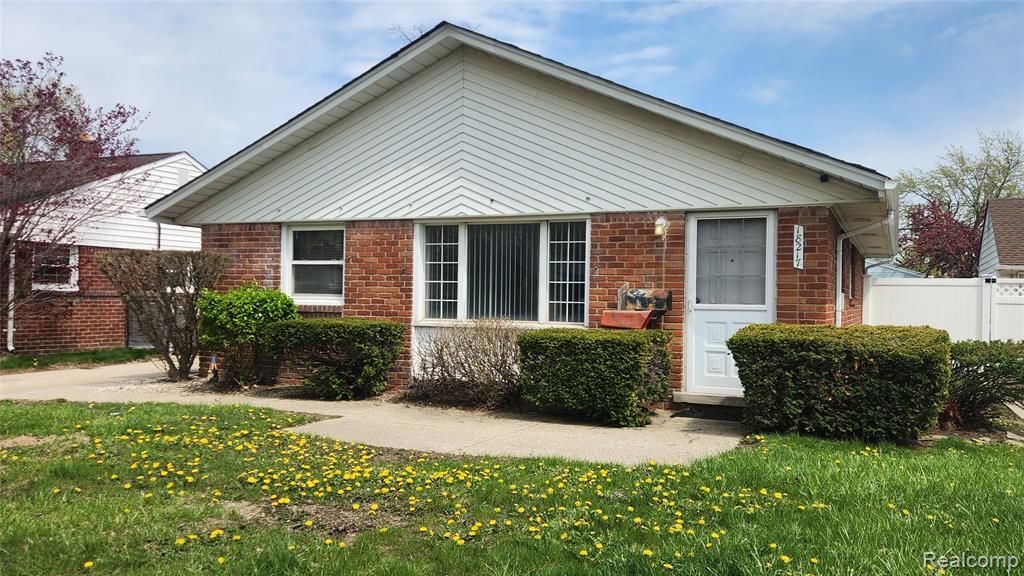 18217 Hamann Street, Riverview, MI 48193