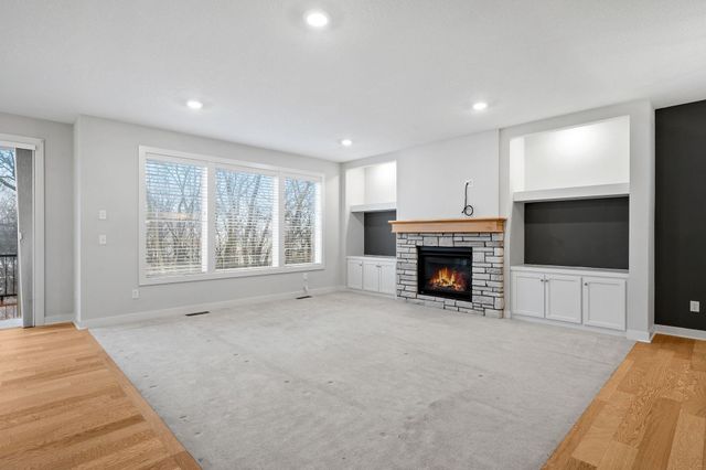 18700 61st Avenue N, Plymouth, MN 55446