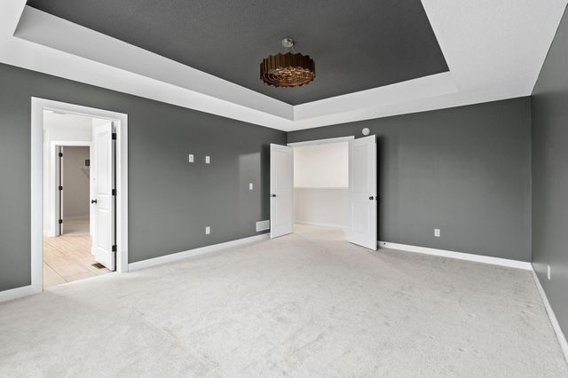 18700 61st Avenue N, Plymouth, MN 55446