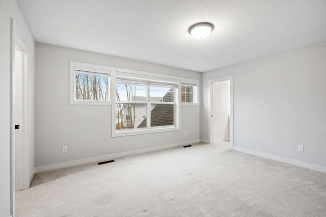 18700 61st Avenue N, Plymouth, MN 55446