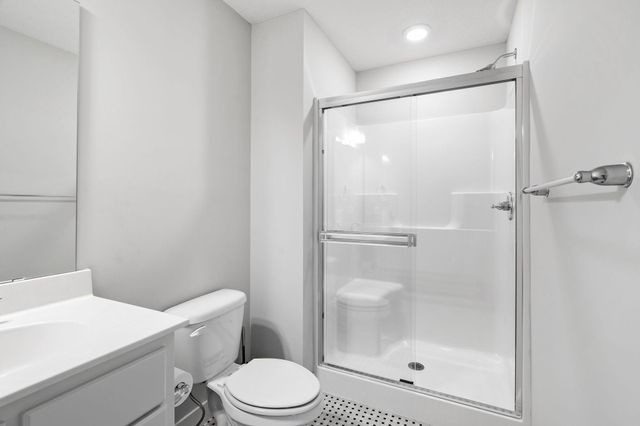 18700 61st Avenue N, Plymouth, MN 55446