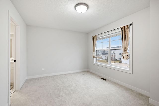 18700 61st Avenue N, Plymouth, MN 55446