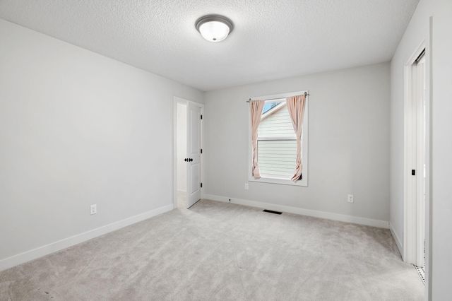 18700 61st Avenue N, Plymouth, MN 55446