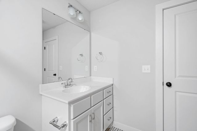 18700 61st Avenue N, Plymouth, MN 55446