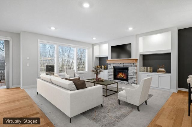 18700 61st Avenue N, Plymouth, MN 55446