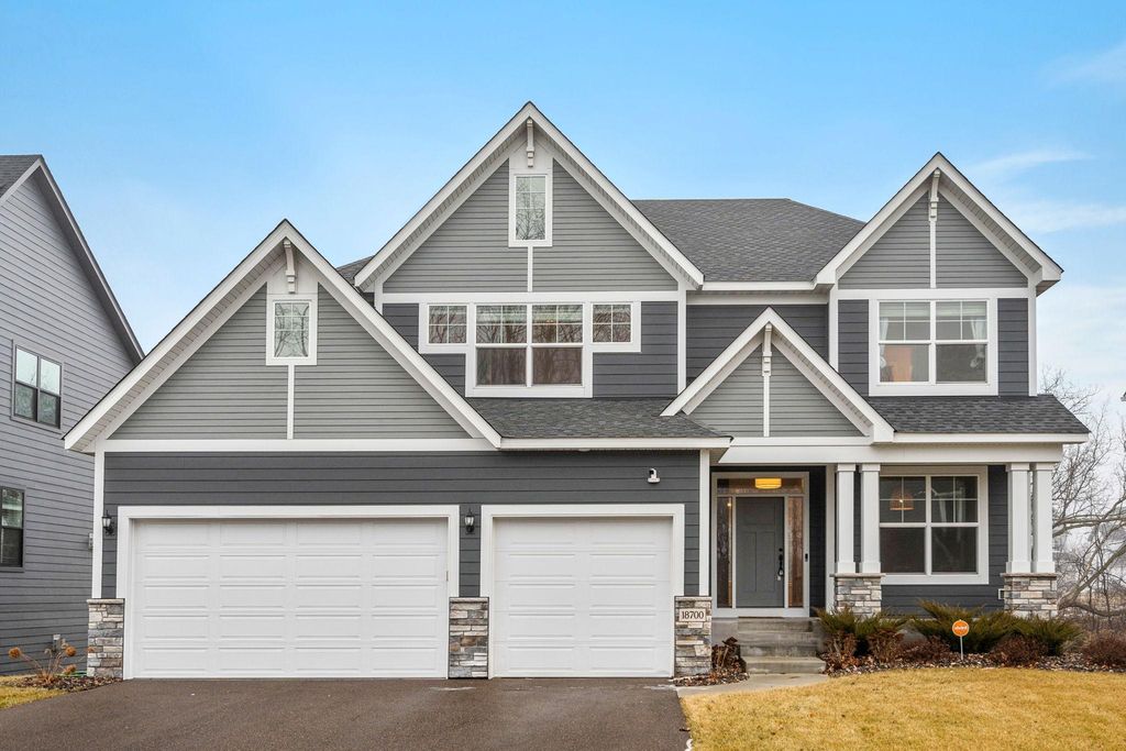 18700 61st Avenue N, Plymouth, MN 55446