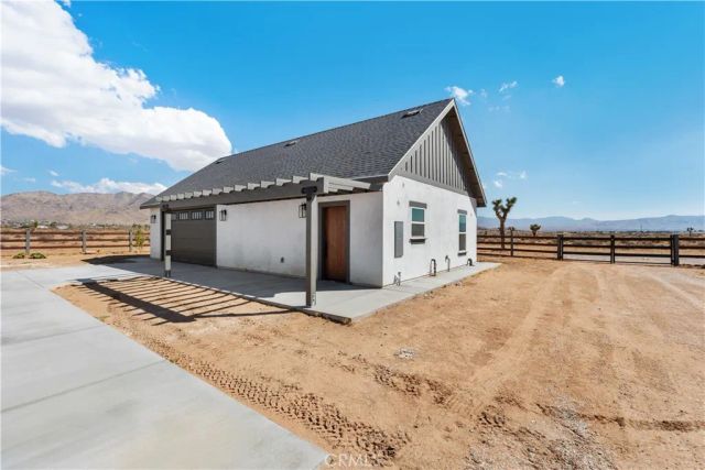 23670 Shirwaun, Apple Valley, CA 92307