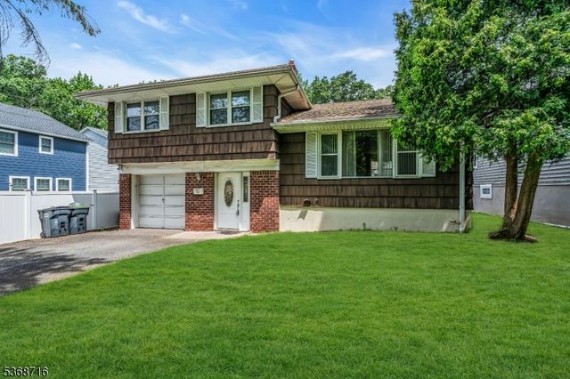103 Hallberg Ave, Bergenfield Boro, NJ 07621