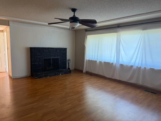 9497 Sara St, Elk Grove, CA 95624