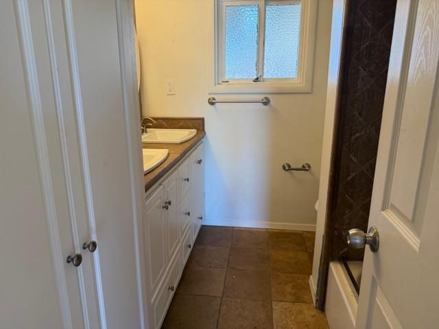 9497 Sara St, Elk Grove, CA 95624