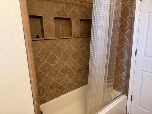 9497 Sara St, Elk Grove, CA 95624