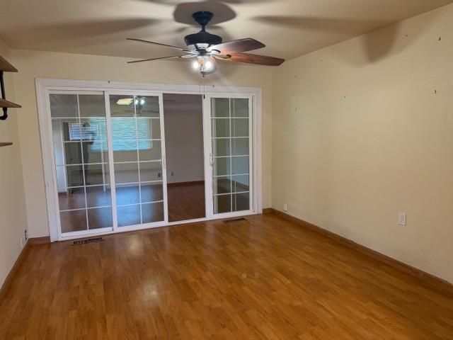 9497 Sara St, Elk Grove, CA 95624