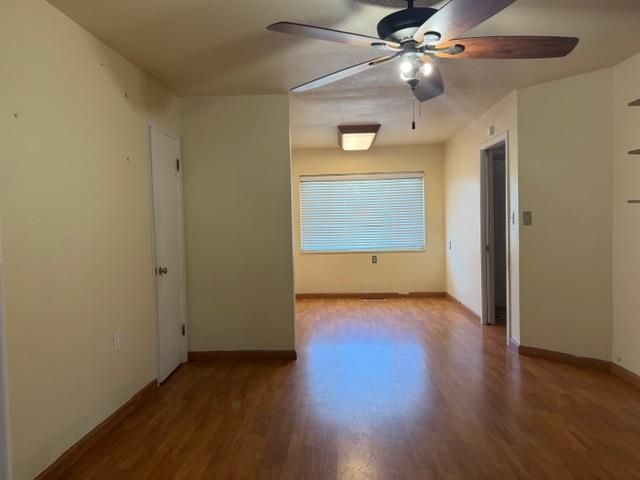 9497 Sara St, Elk Grove, CA 95624