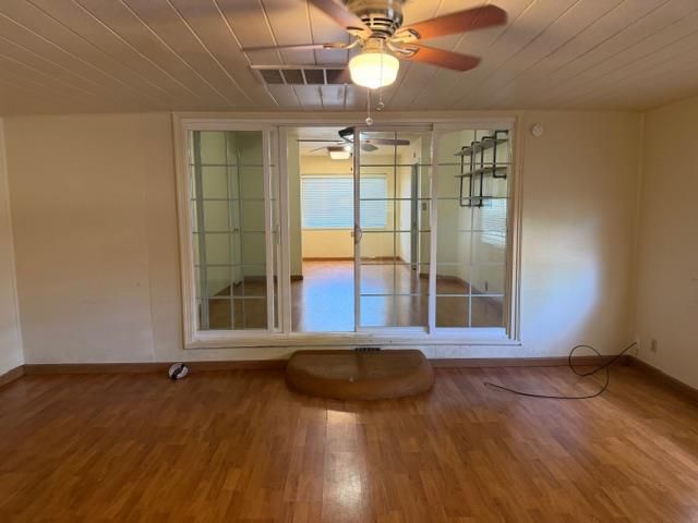 9497 Sara St, Elk Grove, CA 95624