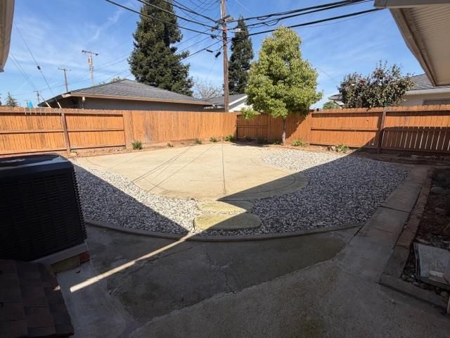 9497 Sara St, Elk Grove, CA 95624