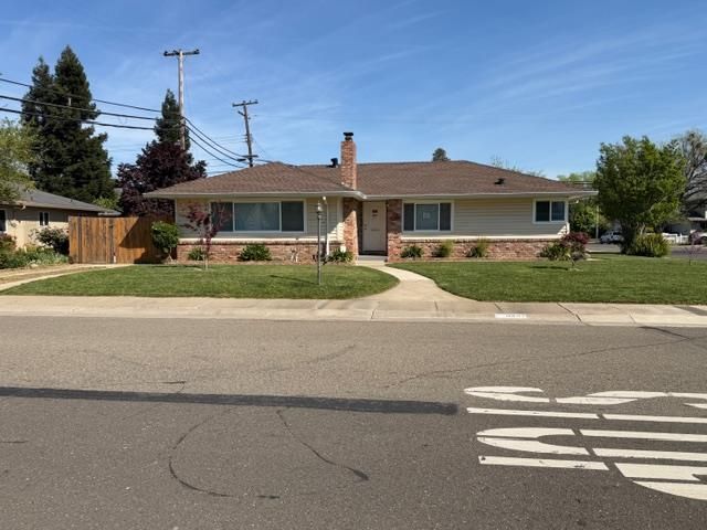 9497 Sara St, Elk Grove, CA 95624