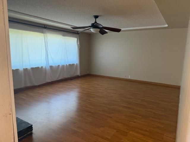 9497 Sara St, Elk Grove, CA 95624