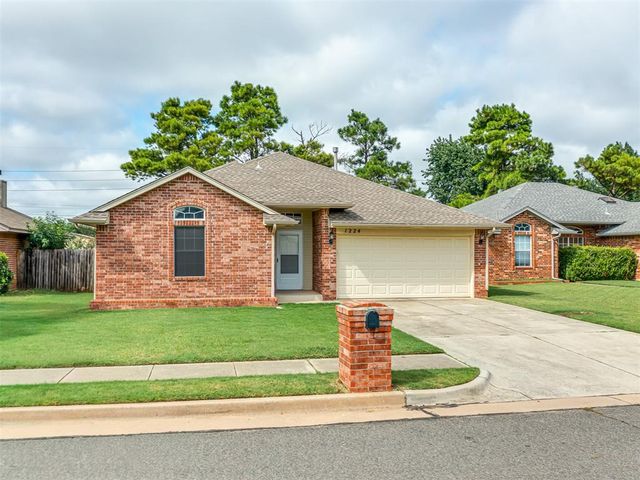 1224 Capitol Drive, Edmond, OK 73003