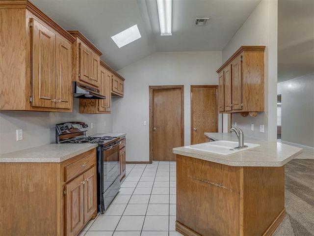 1224 Capitol Drive, Edmond, OK 73003